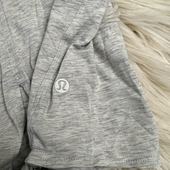 Lululemon Time to Restore Tank size 2 - Picture 2 of 2